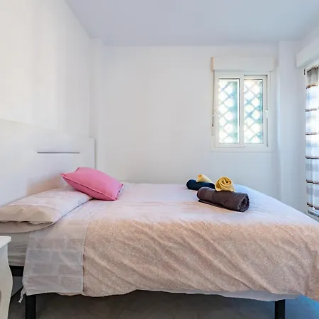 A Pocos Metros De La Playa Y Pista De Padel Апартаменты *