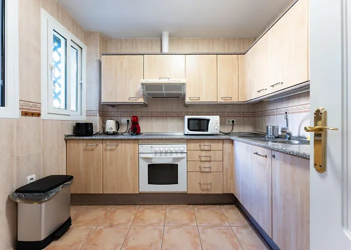 Daire A Pocos Metros De La Playa Y Pista De Padel